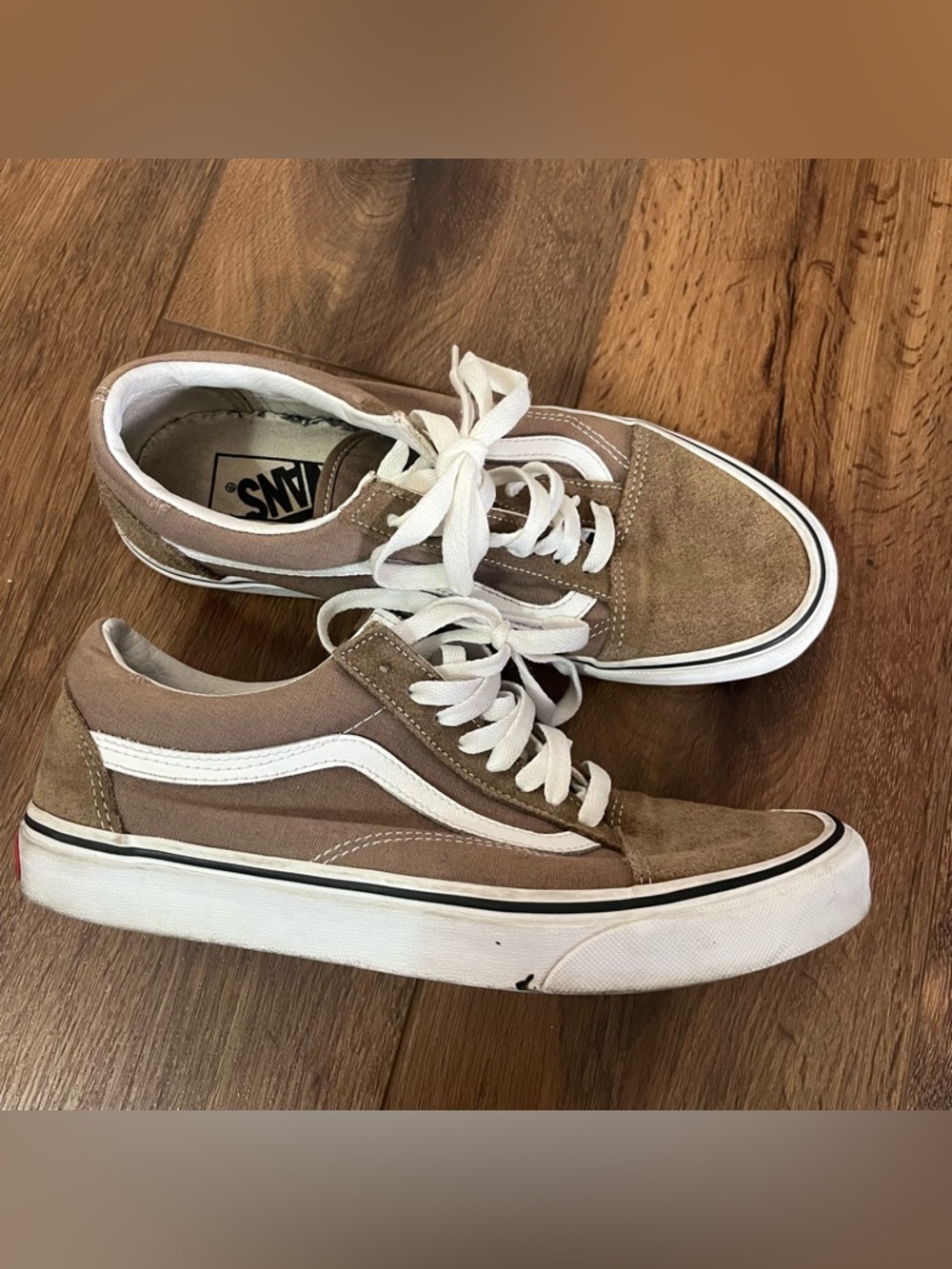 Vans tan suede low top skater sneaker, size 9.5 or 8